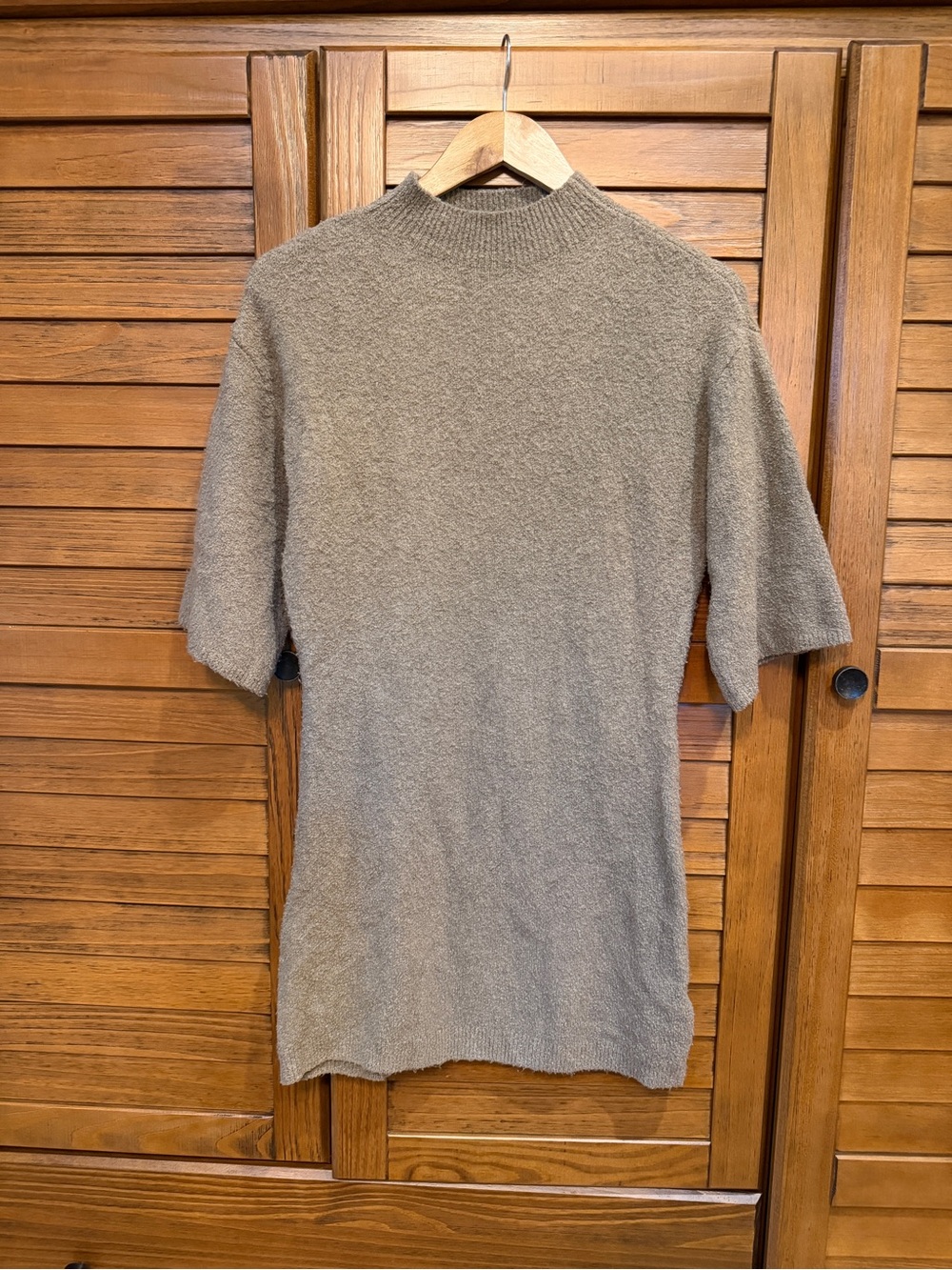 Abercrombie & Fitch Taupe Knit Short-Sleeve Sweater